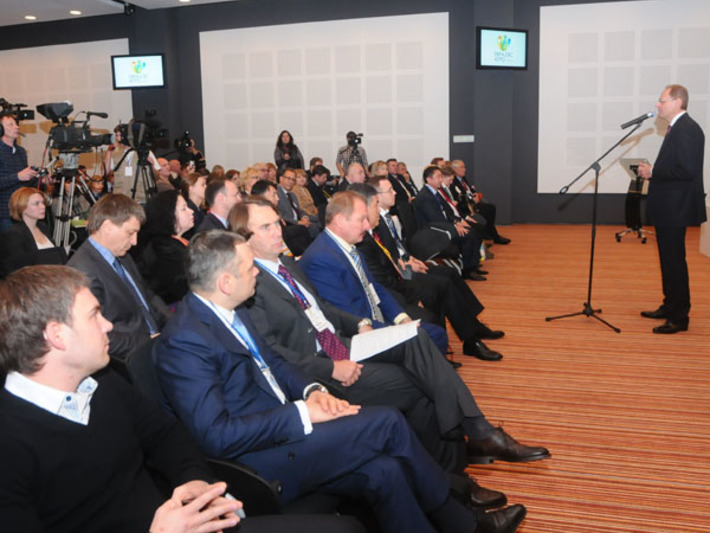 Работает конгресс ЕврАзЭс. Фото пресс-службы губернатора и правительства НСО