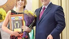 «Мастер года — 2011»  Надежда Тимошенко. Фото  с сайта novosibirsk.bezformata.ru