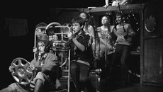 Последние секунды на Земле. Фото из архива театра-студии «Гистрион»