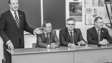 Дни Заксобрания в Венгеровском районе дали возможность местным депутатам, руководителям и жителям обсудить с председателем регионального парламента и областными депутатами совместные пути решения конкретных проблем. Фото пресс-службы Законодательного собрания Новосибирской области