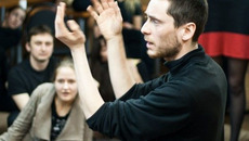 Роман раскрывает тайны эксцентрики. Фото предоставлено Романом РАБИНОВИЧЕМ