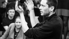 Роман раскрывает тайны эксцентрики. Фото предоставлено Романом РАБИНОВИЧЕМ