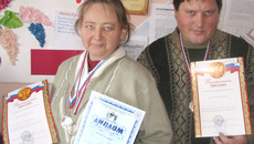 Призеры областных и городских соревнований по адаптивным видам спорта инвалиды детства Светлана Лабецкая и Александр Язвенко. Фото предоставлено Всероссийским обществом инвалидов