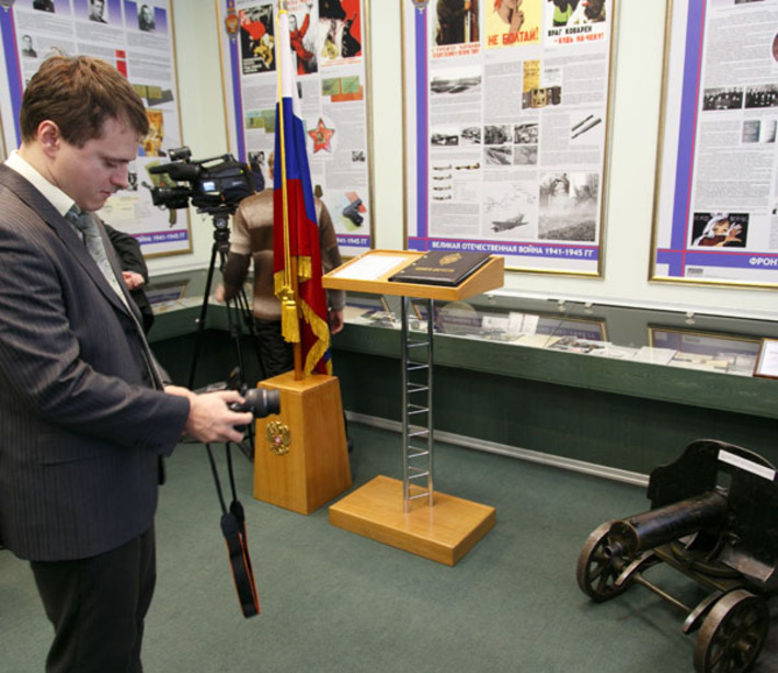 Пулемет «Максим» образца начала XX века весил чуть более 60 кг. Фото Аркадия УВАРОВА