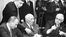 Во время беседы с Президентом Российской Федерации Владимиром Путиным в Ново-Огарёво (Юрий Бугаков — крайний справа). Фото из личного архива Юрия Бугакова