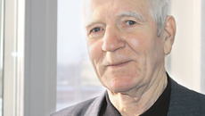 Почетный ветеран Западно-Сибирской железной дороги  А.И. Дечко. Фото Елены КОСТИНОЙ