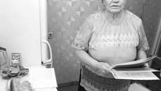 70-летняя Нелли Костицина может себе позволить только минимальный набор продуктов. Фото Аркадия УВАРОВА