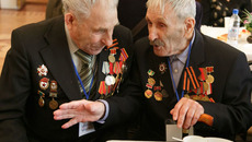 Сегодня в нашей области проживают  209 участников Сталинградской битвы. Фото Аркадия УВАРОВА