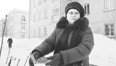Наталья Михайлова уверена, что в конце концов победит форма управления, предполагающая непосредственное участие жильцов в решении всех вопросов. Фото Михаила ПЕРМИНА