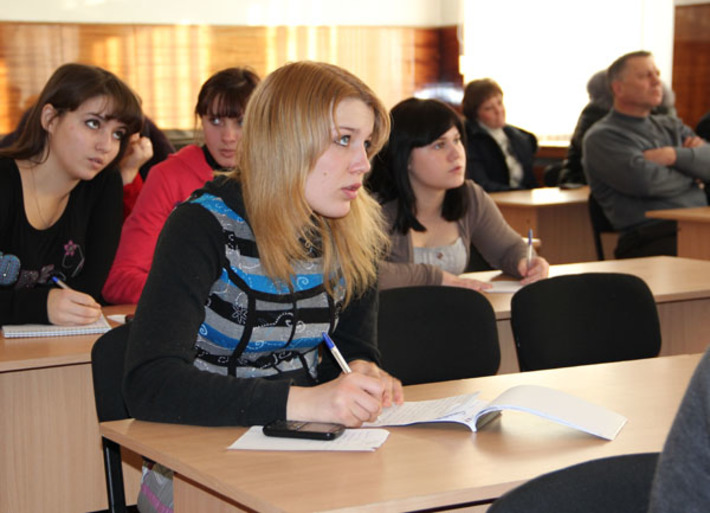 Много полезного узнали на семинаре доволенского училища осваивающие новую профессию.   Фото Ольги ЛЕВИНОЙ