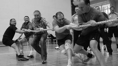 За бронзу в перетягивании каната пришлось серьезно побороться. Фото Михаила ПЕРМИНА