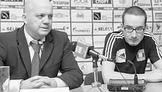 Главный тренер Жоао Барбозы попросил прощения у болельщиков за провальную игру «Сибиряка». Фото с сайта мини-футбольного клуба «Сибиряк»