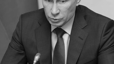 Во время недавнего визита в Новосибирск Президент России Владимир Путин на авиационном заводе имени Чкалова обозначил перспективы развития боевой авиации, принял участие в праздничных мероприятиях, посвященных 100-летию маршала Александра Покрышкина. Фото с сайта nso.ru