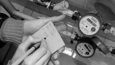 Приборы учета позволят оплачивать услуги ЖКХ по факту. Фото с сайта omsk300.ru