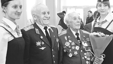 Церемония награждения станет традиционной. Фото Михаила ПЕРМИНА