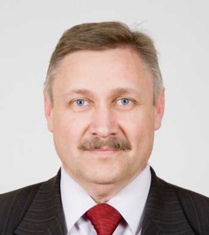 Депутат Юрий Горлатых, представляющий интересы жителей избирательного округа № 6 (Кочковский, Краснозёрский, Карасукский районы)
