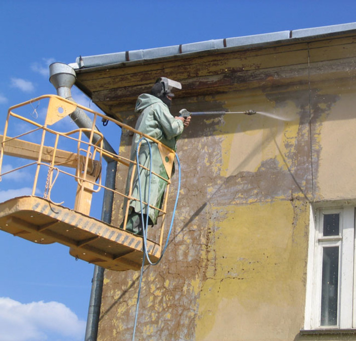 В нынешнем году запланировано провести капитальный ремонт 61 многоквартирного дома. Фото с сайта kz.all.biz