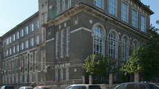 Фасады бывшего Реального училища имени Дома Романовых скоро отреставрируют