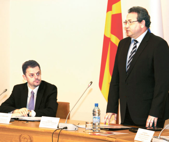 В ходе делового форума Анатолий Соболев отметил, что наша область — один из лидеров инновационного развития в стране. Фото Аркадия УВАРОВА