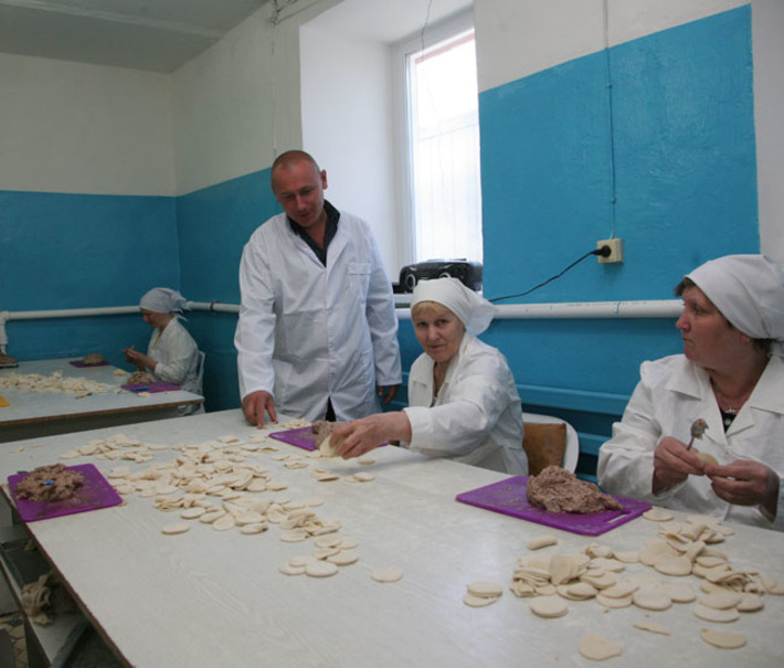 Предприятие Сергея Больде выдерживает серьезную конкуренцию, делая ставку на качество. Фото Михаила ПЕРМИНА
