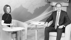 Общение губернатора с жителями области в прямом эфире стало традицией. Фото Аркадия УВАРОВА