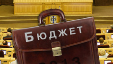 Коллаж Никиты СЕНАТОРОВА, фото Аркадия УВАРОВА