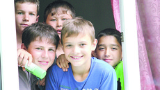 На снимке — юные воспитанники спортивно-оздоровительного лагеря  «Чемпион».