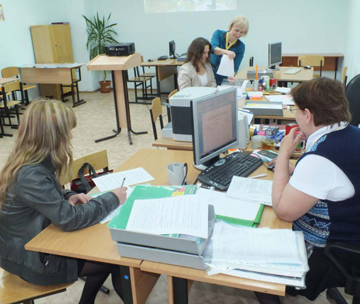 Работа приемной комиссии колледжа