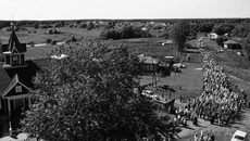 Крестный ход к храму во имя Преподобного Серафима Саровского в с. Турнаево. Фото РИА «Новости»