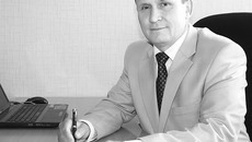 Руководитель сети мебельных салонов Сергей Анатольевич НОВОХАТСКИЙ