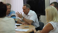 Андрей Панфёров поднял вопрос о капитальном ремонте многоквартирных домов. Фото с сайта vk.com