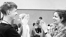 Ребята не только учатся, но и участвуют в различных конкурсах и веселятся на дискотеках. Фото Никиты КОЛЕСОВА с сайта nsu.ru