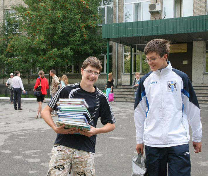 Груз знаний нелегок, но результат приятен. Фото Михаила ПЕРМИНА