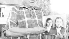 Родительское присутствие Иван Григорьевич ощущает всегда. Фото Зои ТЮРИНОЙ