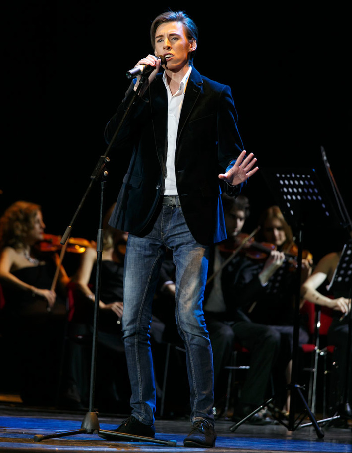 Победителем «Ордынка-2013» стал аниматор ночного клуба Артём Клещеногов. Фото Аркадия УВАРОВА