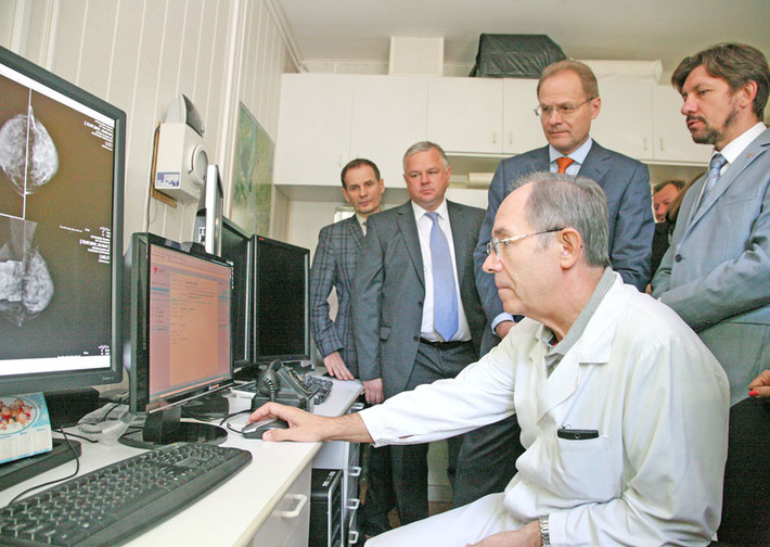 Инновации в медицине стали визитной карточкой нашего региона. Фото Михаила ПЕРМИНА (архив)