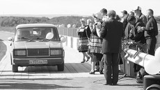 Похожие и разные, но одинаково важные для жителей области: открытие каждого маленького моста — огромный праздник. Фото Виталия ЗЛОДЕЕВА и пресс-службы правительства НСО