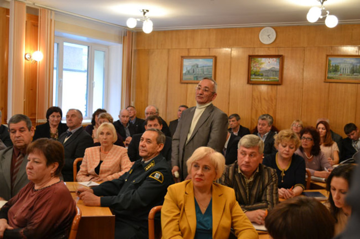 Представители профсоюзов задавали актуальные вопросы. Фото с сайта nso.ru