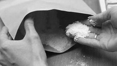 Самый популярный путь распространения синтетических наркотиков — почтовые пересылки. Фото с сайта tltonline.ru