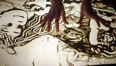 Станок для создания мультфильмов из песка выиграла Татьяна Глазер из Новосибирска. Фото Валерия ТИТИЕВСКОГО