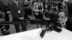 Посетители выставки «Технопрома» смогли лично убедиться в совершенстве новой техники. Фото Аркадия  УВАРОВА