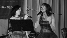 Звездный дуэт — Анна Вараксина  и Дарья Зорина . Фото предоставлены оргкомитетом фестиваля