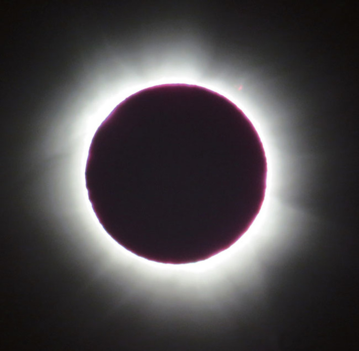 Затмение в Кении снимали несколько тысяч человек со всех уголков планеты. Фото предоставлено Ильей КОТОВЩИКОВЫМ