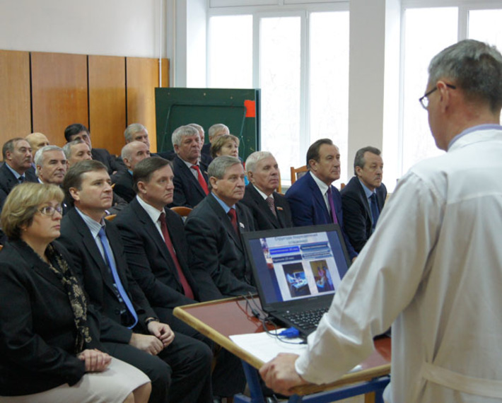 О медицине Краснообска — с помощью компьютерной графики. Фото Николая ЦАРЕВА