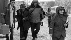 Кому необходимо — помогут врачи. Фото Аркадия УВАРОВА