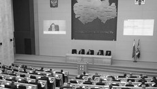 Главным итогом законодательного года можно считать конструктивную работу фракций Законодательного собрания. Фото Аркадия УВАРОВА