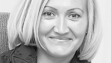 Лариса ЯРКОВА, заместитель министра промышленности, торговли и развития предпринимательства Новосибирской области, начальник управления по регулированию потребительского рынка и сферы услуг