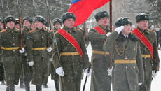 У монумента Славы в Новосибирске. 27 января 2014 года. Фото Михаила ПЕРМИНА