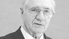 Пётр Лазаревич Гончаров