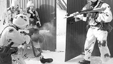 В нашем регионе силовые структуры регулярно проводят антитеррористические учения. Фото Натальи МАНТОРОВОЙ